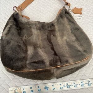 Luxurious Faux Fur Shoulder Bag - Gray